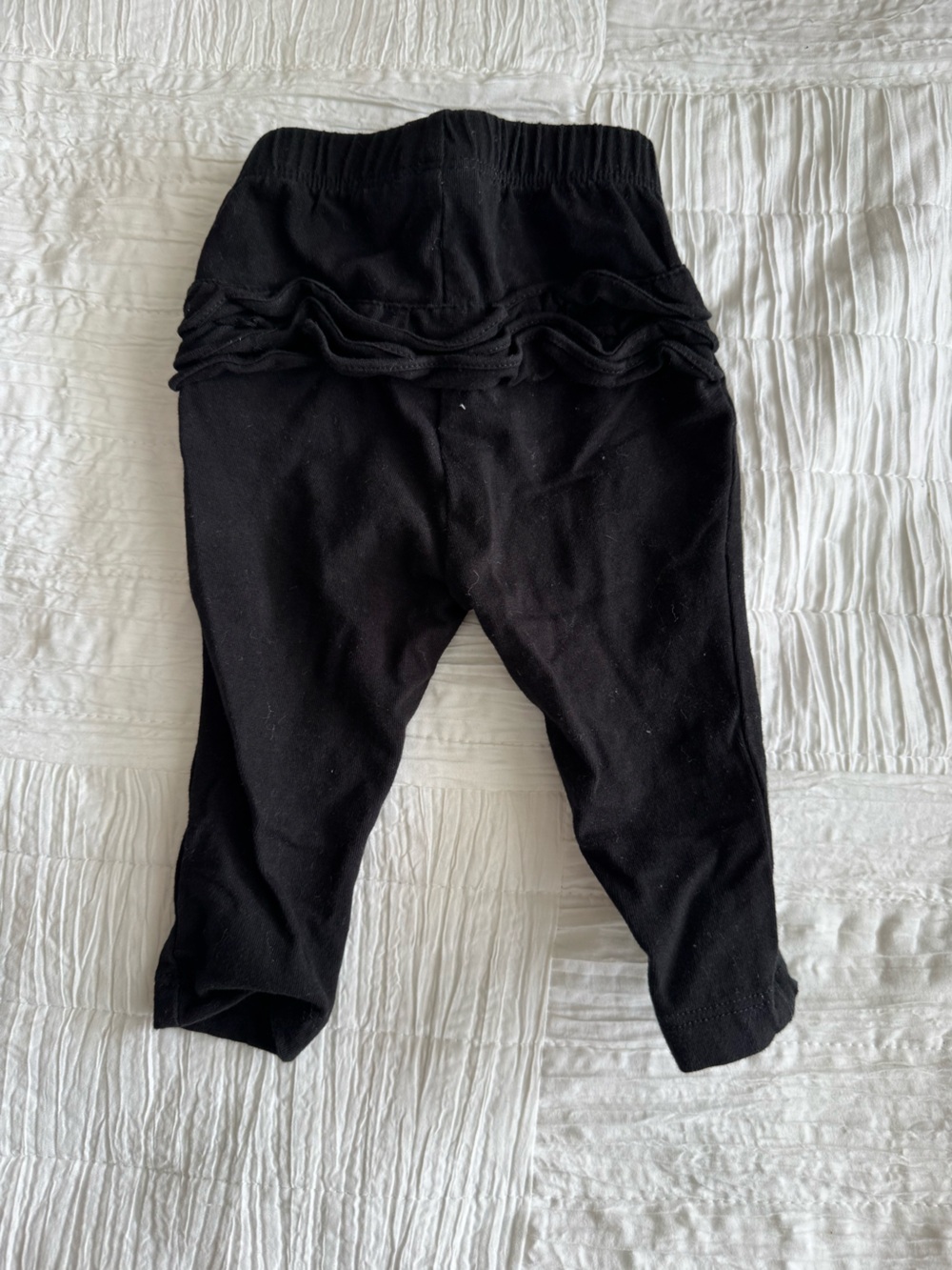 Old Navy Kids Black Ruffle-butt leggings